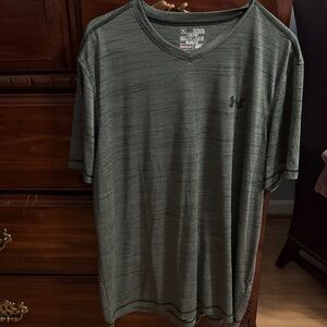 Under Armour Men's Olive Heather V-Neck Performance Tee